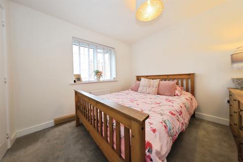 3 bedroom semi-detached house for sale, Black Pear Drive, Stourport-On-Severn