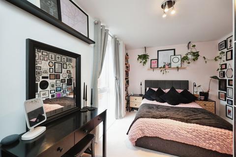 1 bedroom flat for sale, Bellfield Road, High Wycombe