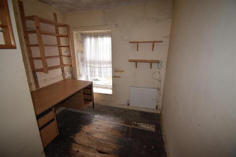 3 bedroom detached house for sale, Ynys Terrace, Blaenau Ffestiniog