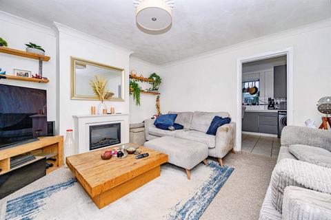 2 bedroom terraced house for sale, Hill Common, Hemel Hempstead