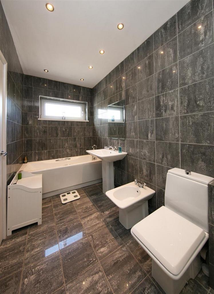 RW F3 Lake View Ct. 1430.jpg