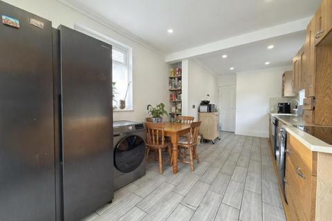 2 bedroom semi-detached bungalow for sale, Mendip Road, Northampton NN5