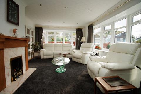 3 bedroom detached bungalow for sale, High Croft, Hunmanby YO14