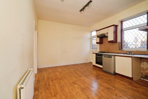 3 bedroom terraced house for sale, Cross Road, Middlestown, Wakefield