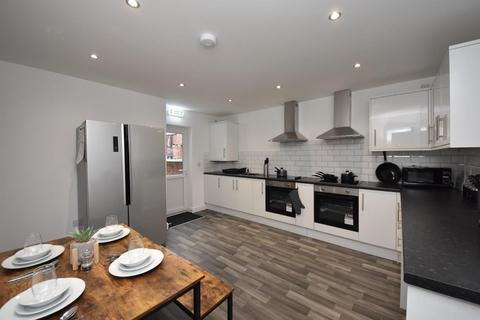 1 bedroom in a house share to rent, Hodges Street, Springfield, Wigan, WN6 7JE