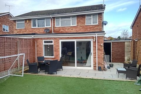 3 bedroom semi-detached house for sale, Oak Apple Close, Stourport-On-Severn