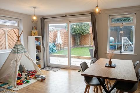 undefined, Oak Apple Close, Stourport-On-Severn