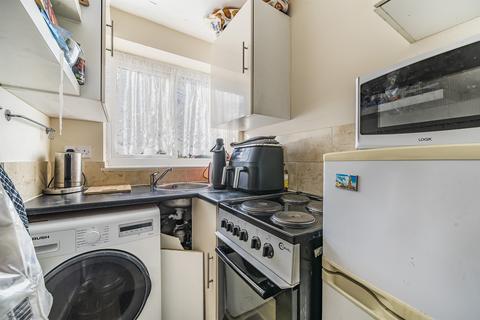 undefined, London Road, Enfield
