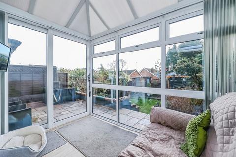 undefined, Bush Close, Nottingham