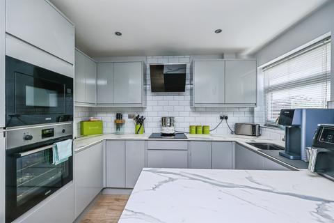 undefined, Bush Close, Nottingham