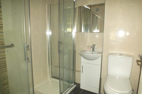 2 bedroom flat to rent, Wolston Close, Shirley B90