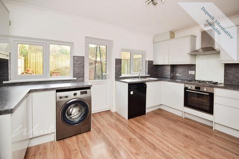2 bedroom terraced house to rent, Mayfield Gardens Dover CT16