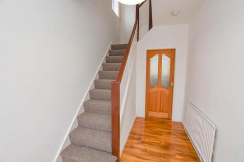 3 bedroom semi-detached house to rent, Cartmel Avenue, Swinley, Wigan, WN1 2HD