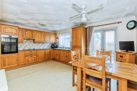 3 bedroom detached bungalow for sale, Yokine Gardens, Guyhirn, Wisbech