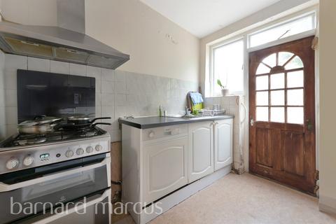 3 bedroom terraced house for sale, Nimrod Road, London