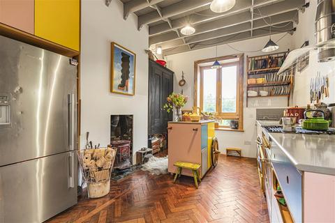 4 bedroom maisonette for sale, West Hill, SW18