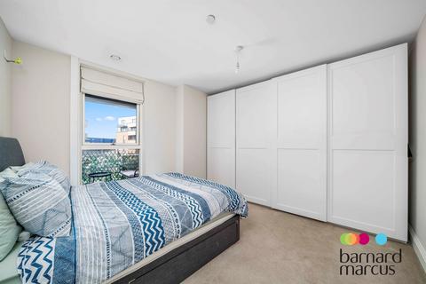 1 bedroom flat for sale, Montmorency Gardens, London