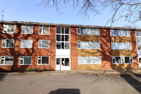 2 bedroom flat for sale, Westfield Avenue, Hayling Island