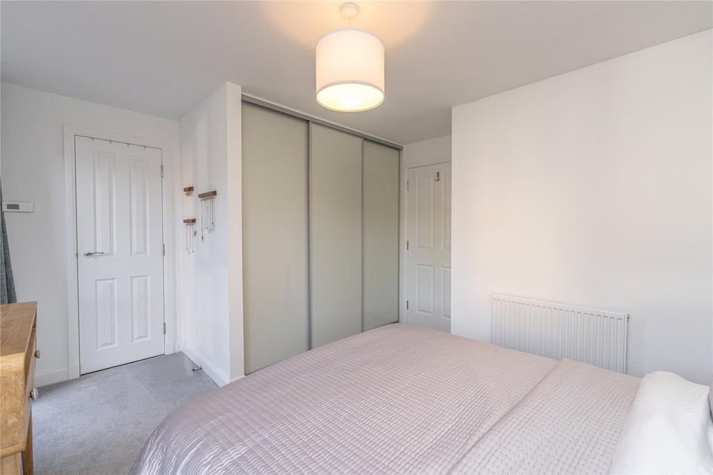 Bedroom 1 Alt
