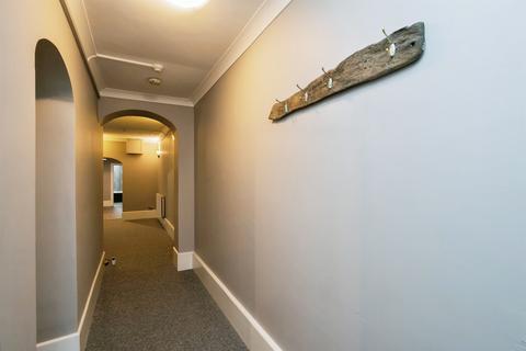 2 bedroom flat for sale, Marina, St. Leonards-On-Sea
