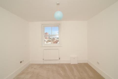 2 bedroom flat for sale, Warrior Square, St. Leonards-On-Sea