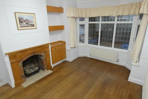 4 bedroom house to rent, Fountains Road, LUTON