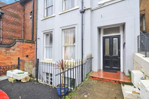 2 bedroom ground floor flat for sale, West Hill Road, St. Leonards-On-Sea