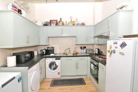 2 bedroom ground floor flat for sale, West Hill Road, St. Leonards-On-Sea