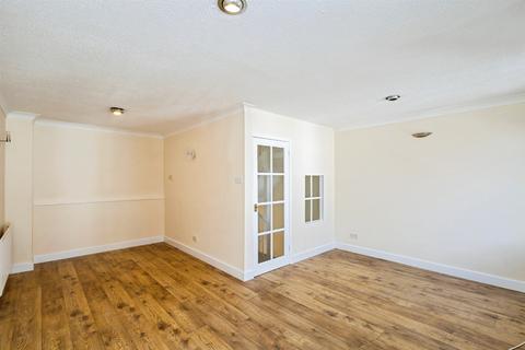 4 bedroom semi-detached house for sale, Coward Road, Gosport
