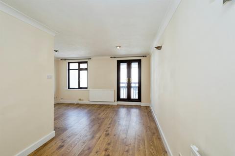 4 bedroom semi-detached house for sale, Coward Road, Gosport