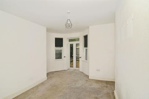 2 bedroom flat for sale, Devonshire Road, Hastings