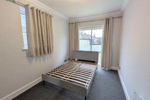 1 bedroom apartment to rent, Kilburn High Road, LONDON