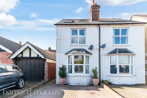 3 bedroom semi-detached house for sale, Emlyn Road, Redhill