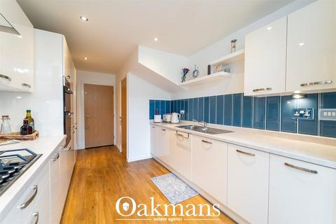 4 bedroom semi-detached house for sale, Evered Close, Smethwick, West Midlands, B66