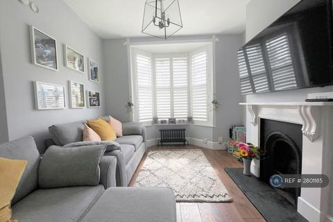 2 bedroom terraced house to rent, Okehampton Place, Exeter, EX4