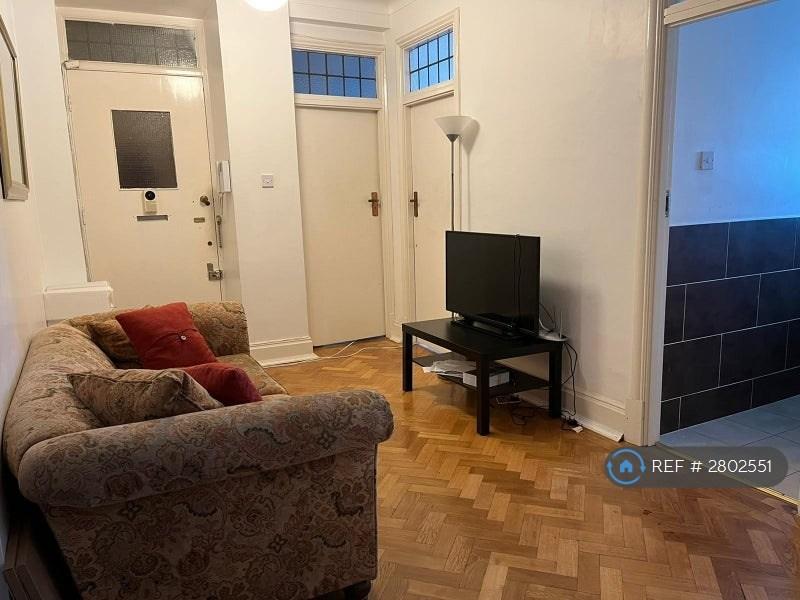 Living Area 1
