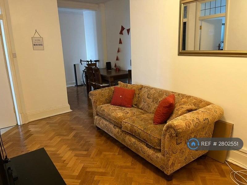 Living Area 2