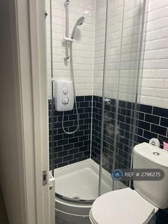 1 bedroom in a house share to rent, Turnford Villas, Cheshunt, EN10