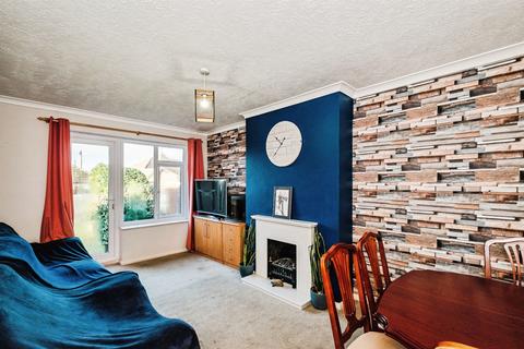 2 bedroom semi-detached bungalow for sale, Selsey Close, WORTHING