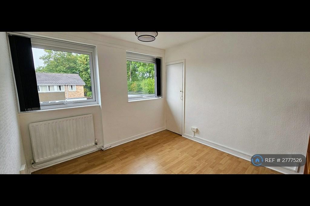 Bedroom 2/Office