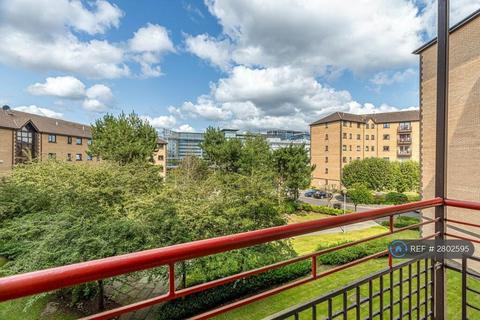 2 bedroom flat to rent, Riverview Place, Glasgow, G5