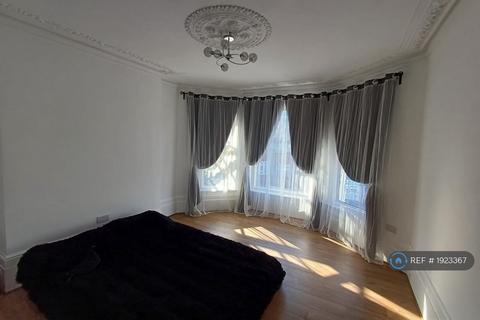 5 bedroom terraced house to rent, Granville Road, Clacton-On-Sea, CO15