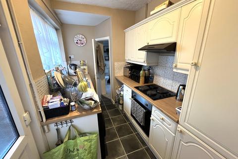 2 bedroom terraced house to rent, Bertie Road, Norwich NR3