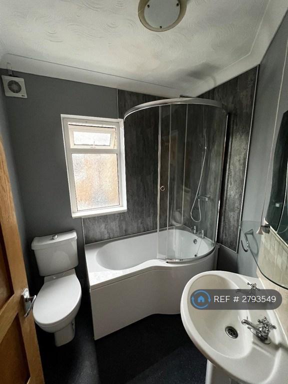 Bathroom Freshly Painted