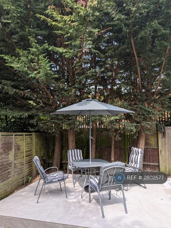 Beautiful Landscaped Back Garden