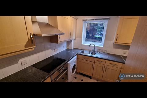 undefined, Warwick Close, Hornchurch, RM11