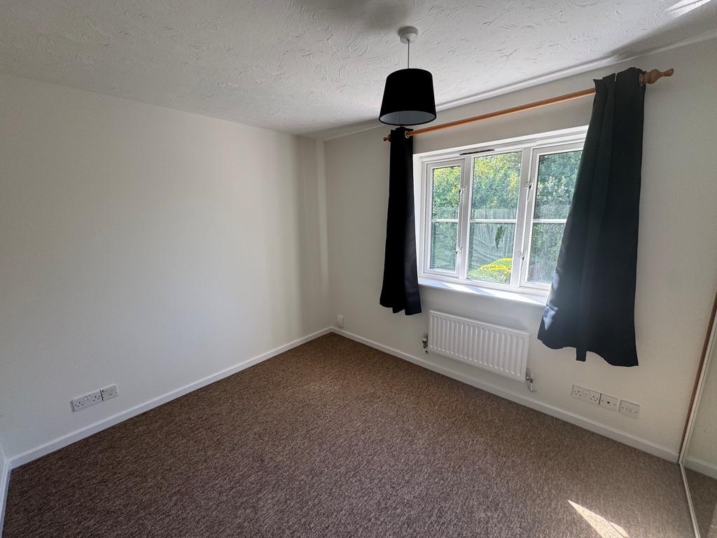 Flazen Close, Bournemouth - View 4