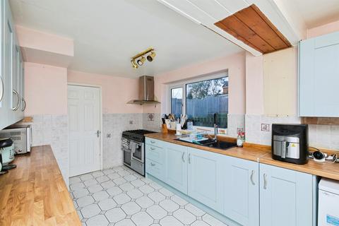 5 bedroom detached house for sale, Church Hill Street, Burton-On-Trent