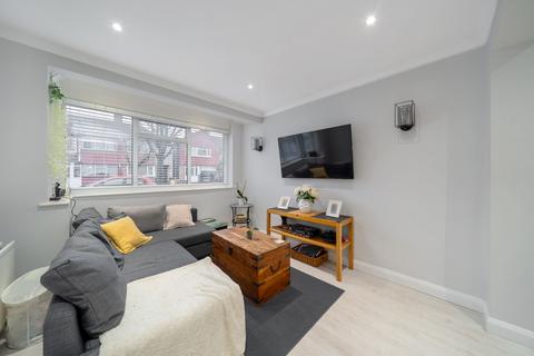 2 bedroom terraced house for sale, Rochford way CR0