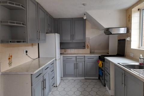 4 bedroom semi-detached house to rent, Newton Close, Berkshire SL3